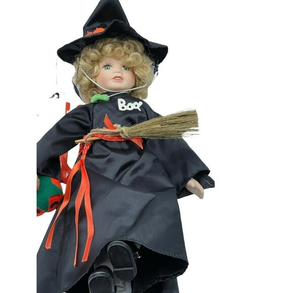 Porcelain Halloween Witch Boo Doll W/Broom Jackolantern Pumpkin Black Spider Hat - Picture 4 of 7
